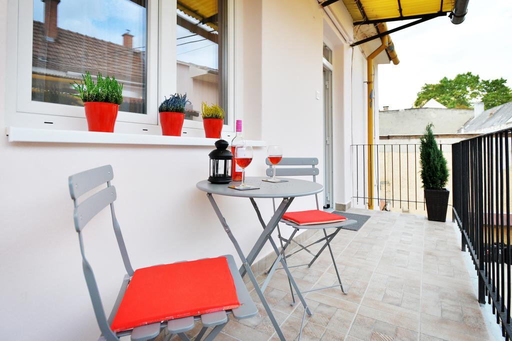 Enjoy Apartman Eger Exterior photo